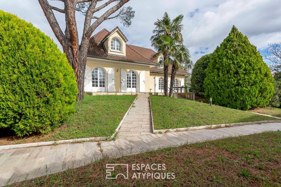 Maison familiale avec jardin et piscine
