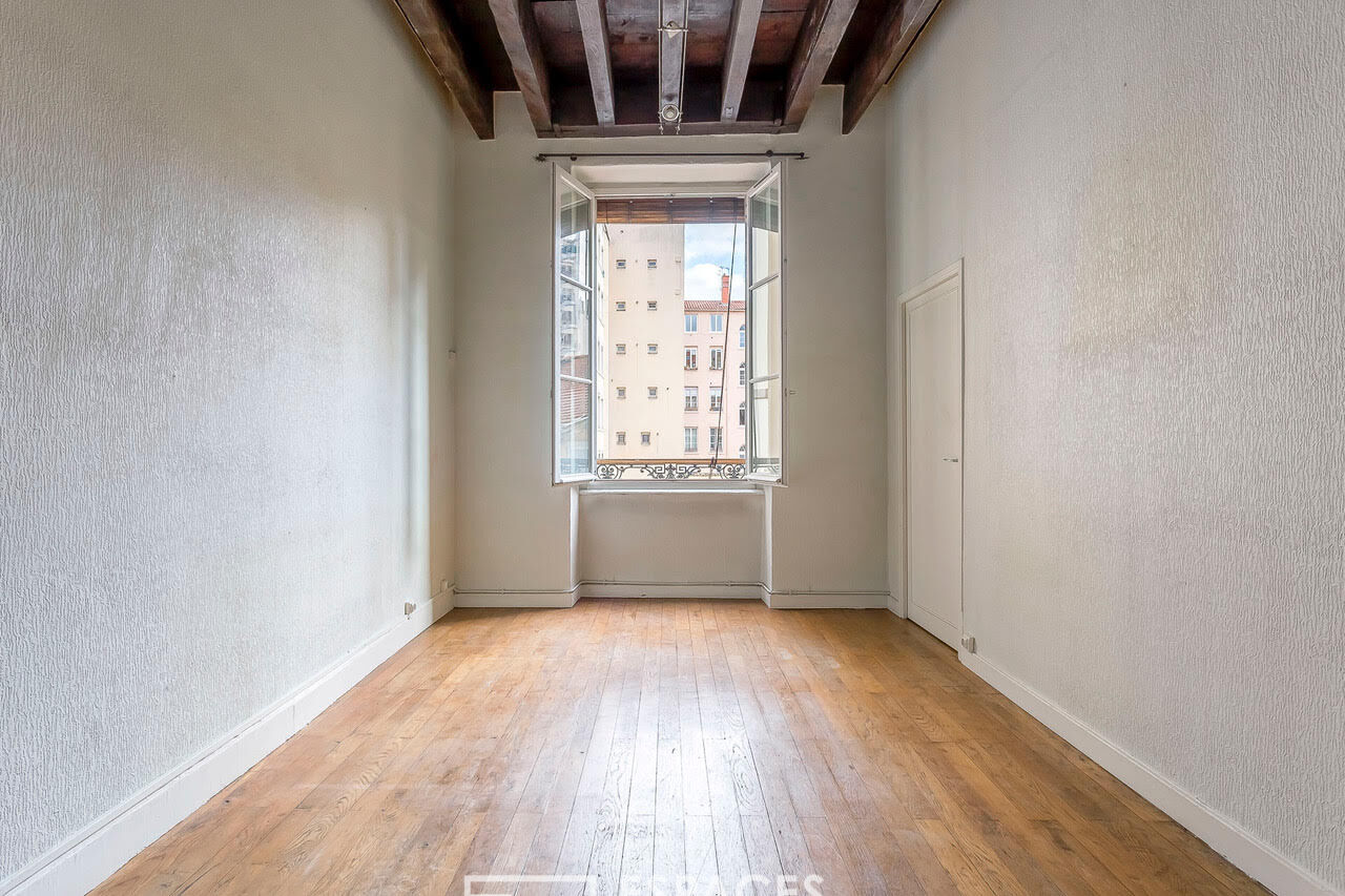 Apartment with character in the heart of the Ainay district