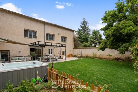 Maison ancienne rénovée avec jardin et jacuzzi