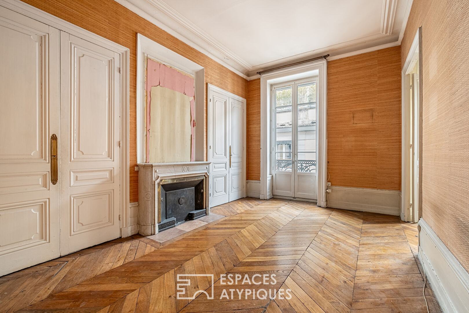 Magnifique appartement bourgeois à repenser en plein coeur du quartier d’Ainay