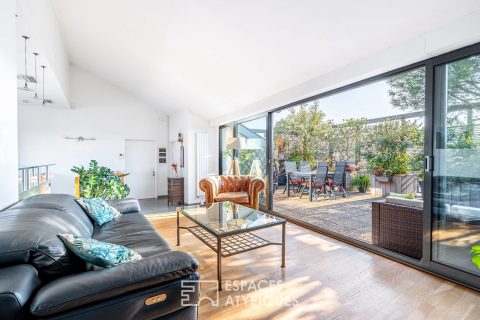 Duplex with terrace and open view on the top floor