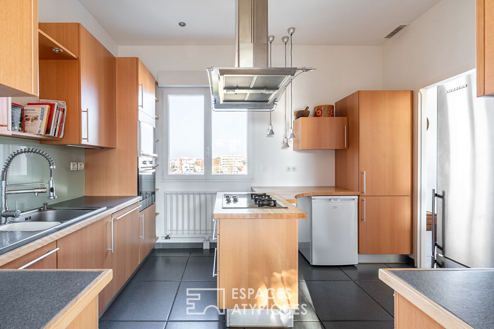 Duplex with terrace and open view on the top floor
