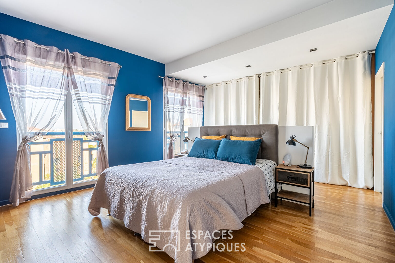 Duplex with terrace and open view on the top floor