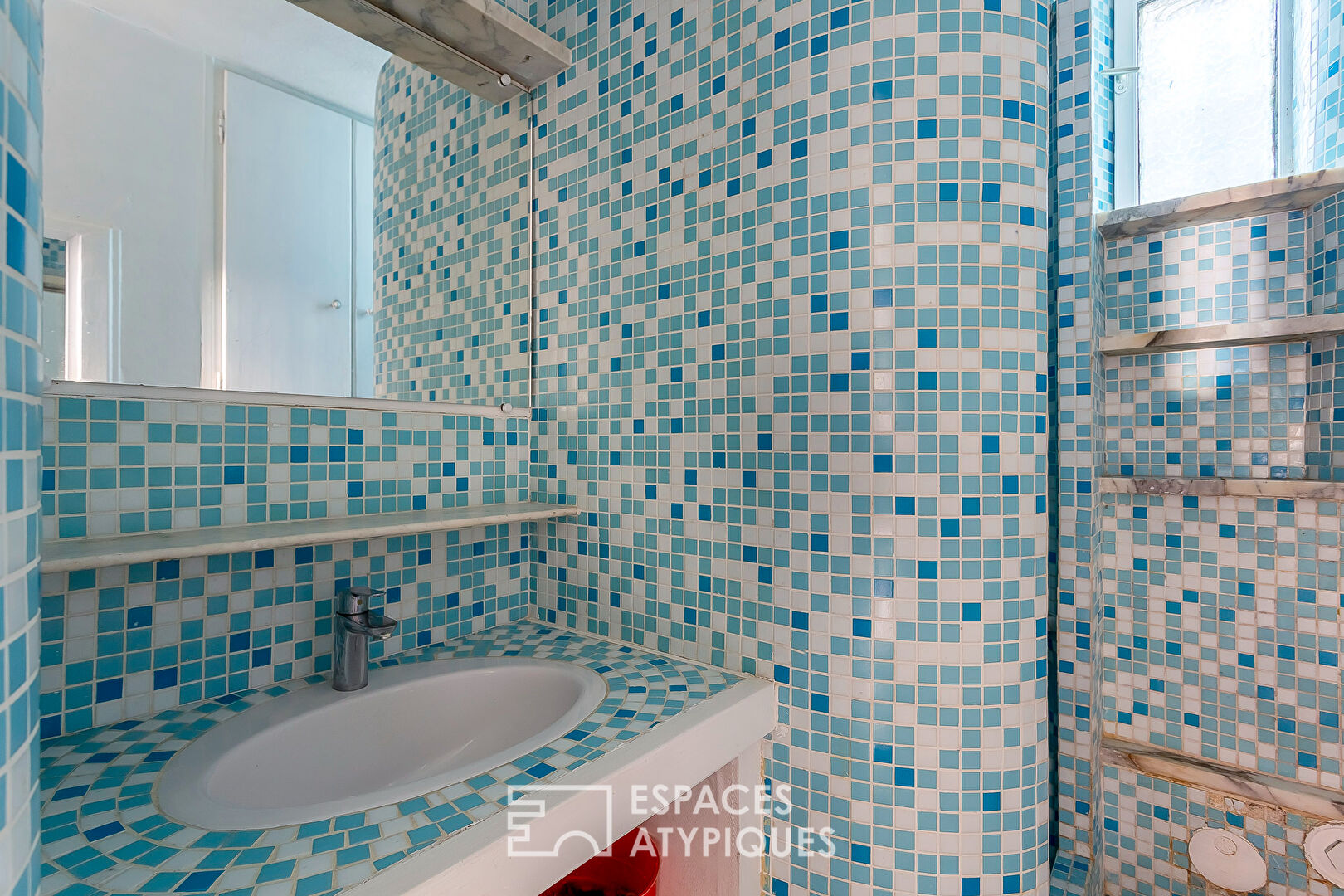 Appartement ou Local commercial en bord de Saône,  avec une grande cave privative
