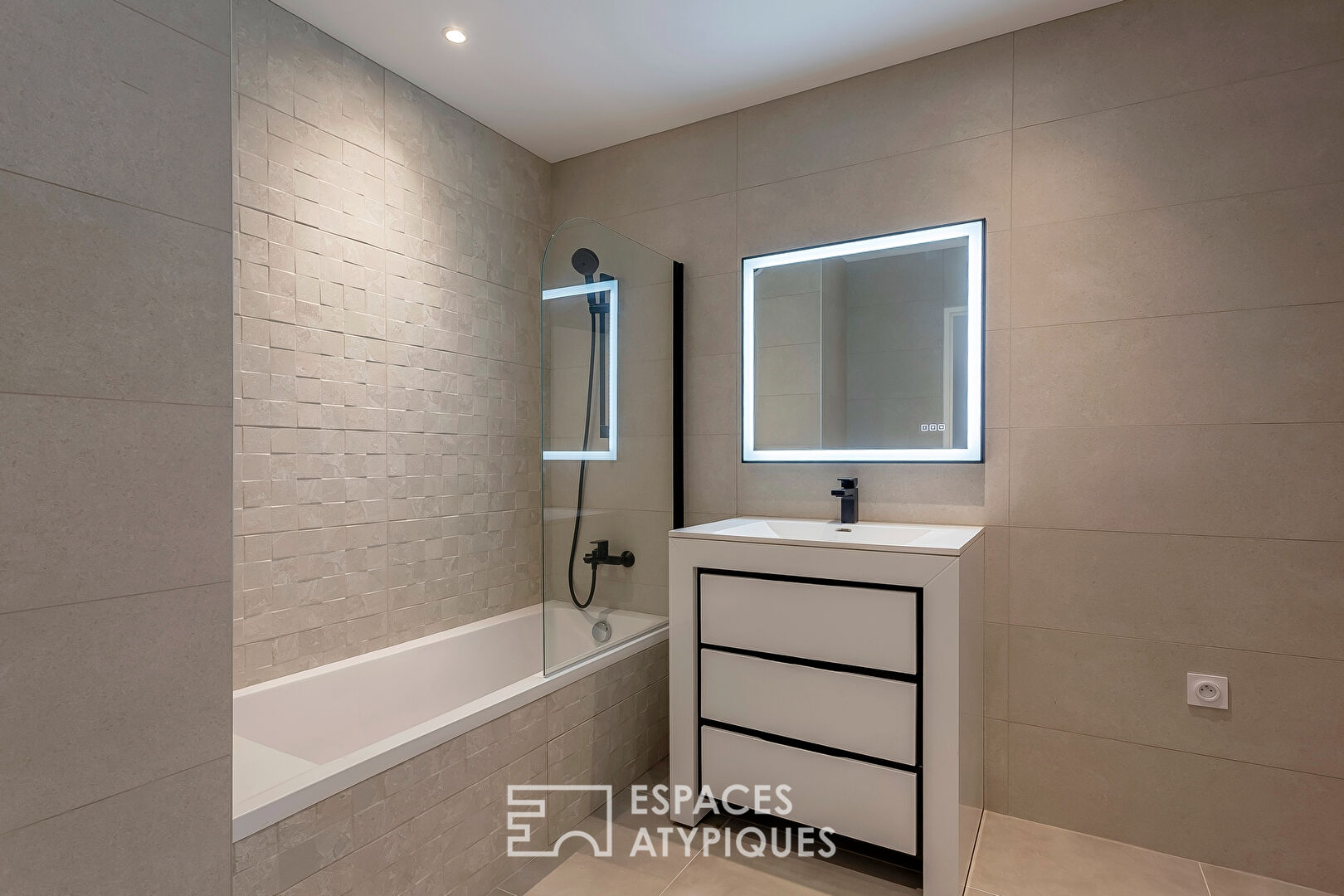 Rénovation contemporaine quartier Monplaisir