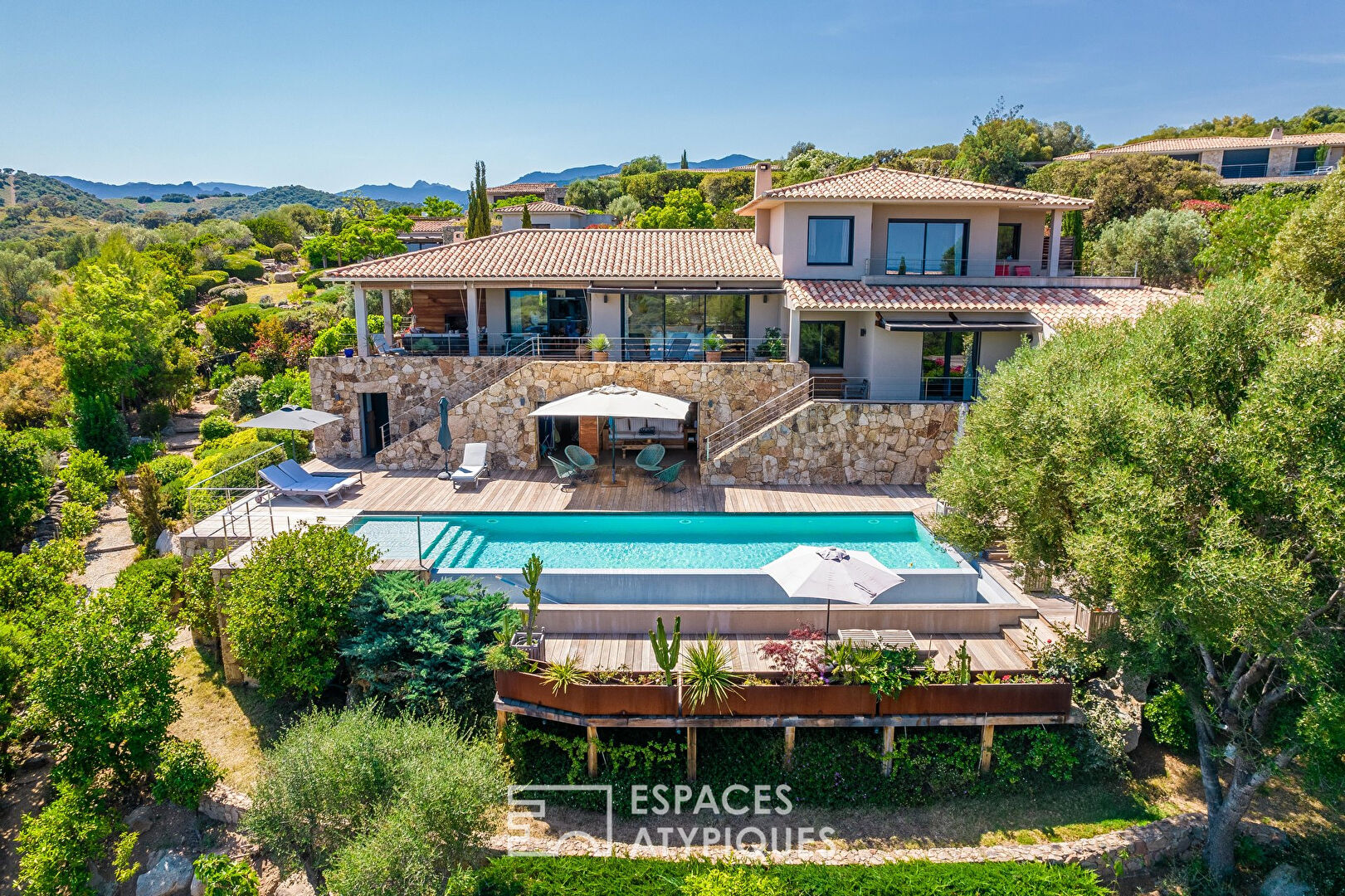 Maison contemporaine vue mer