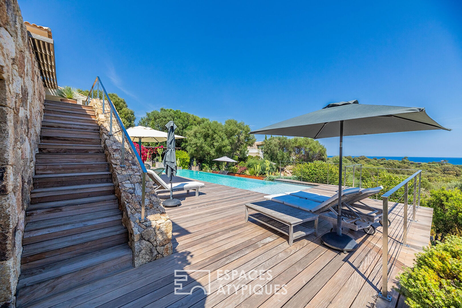 Maison contemporaine vue mer