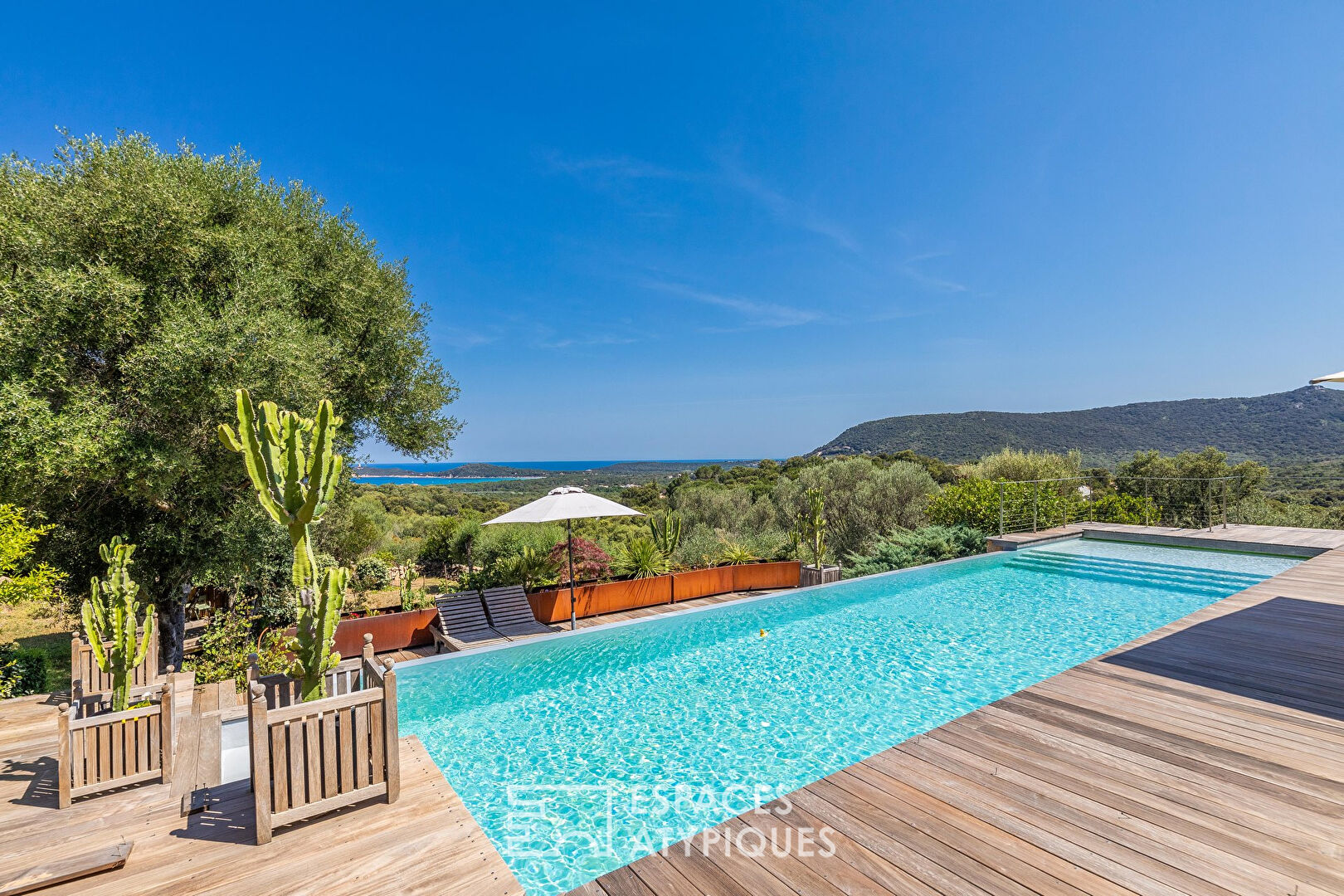 Maison contemporaine vue mer