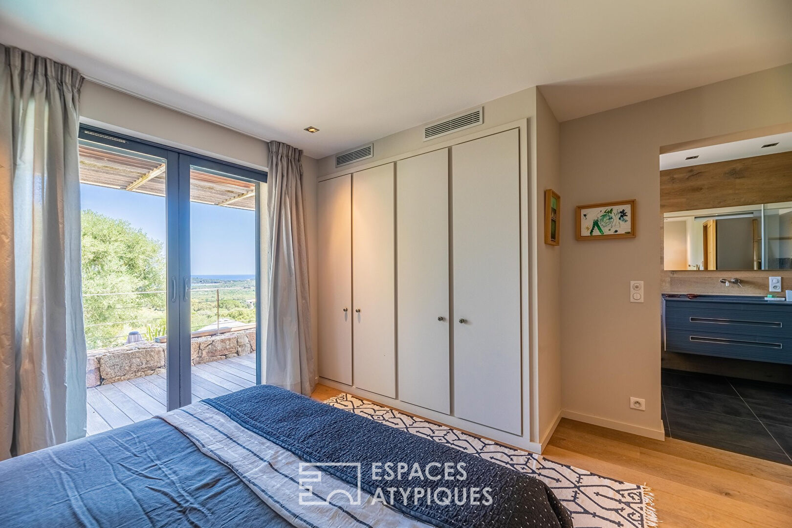 Maison contemporaine vue mer