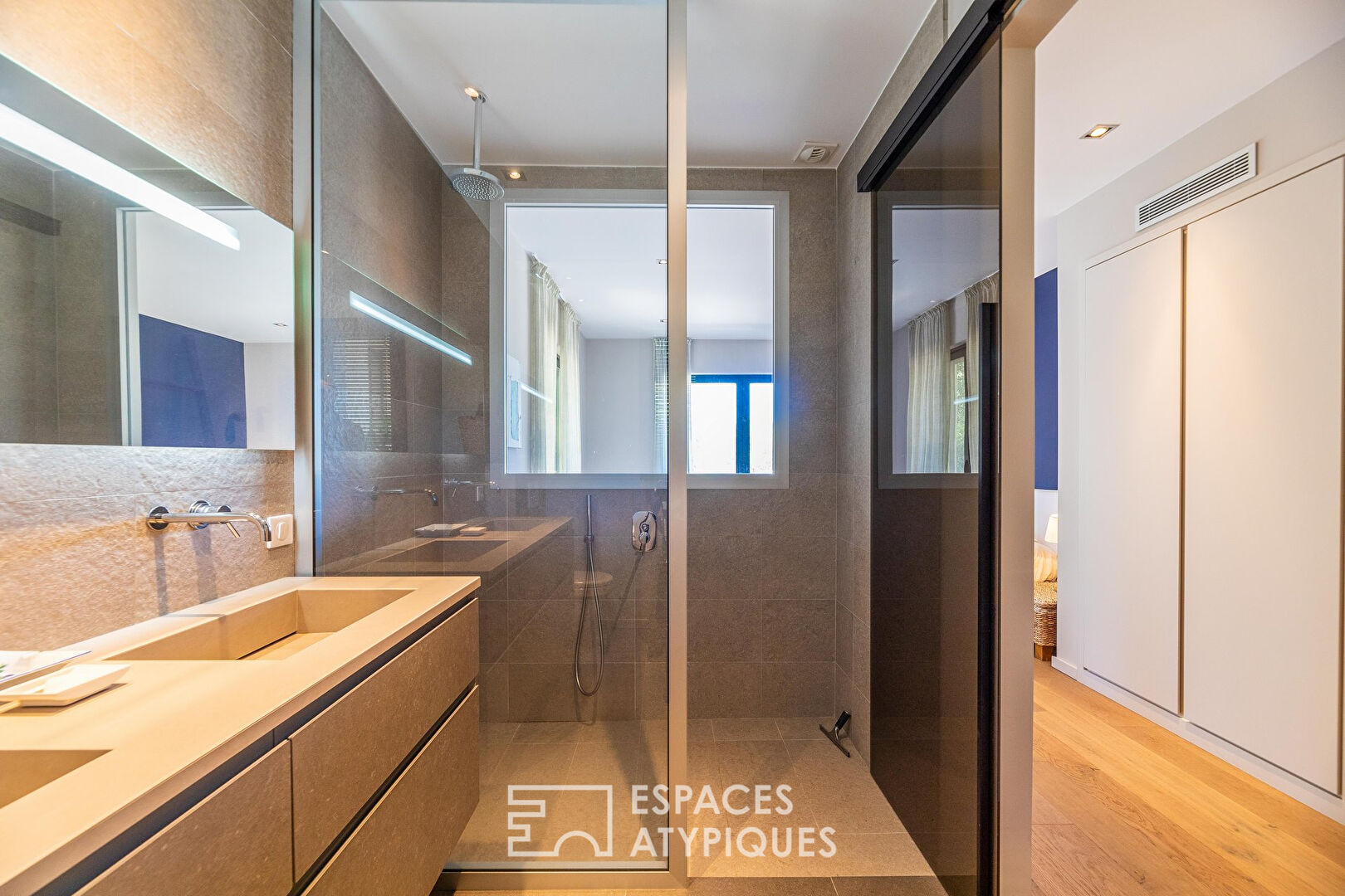 Maison contemporaine vue mer