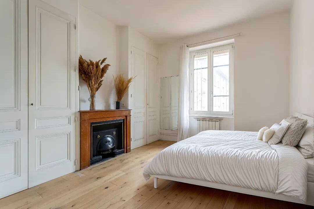 Old renovated 3-room apartment