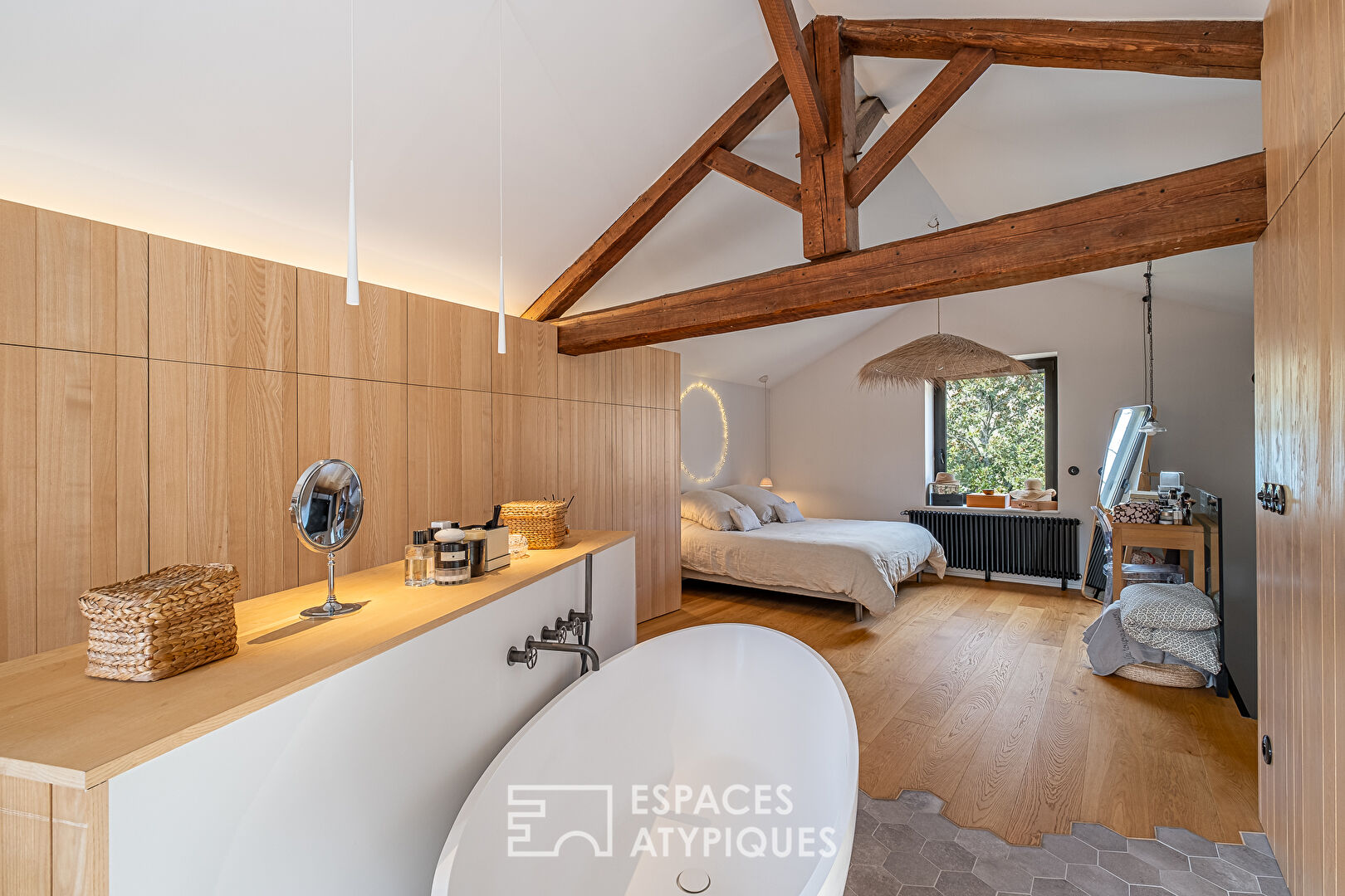 Maison 19e entièrement rénovée par architecte avec piscine