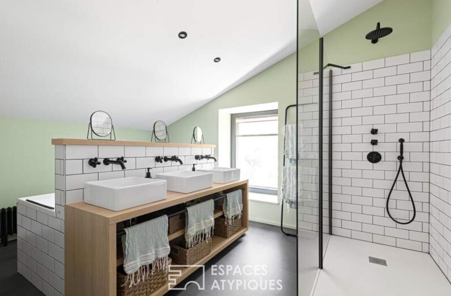 Maison 19e entièrement rénovée par architecte avec piscine