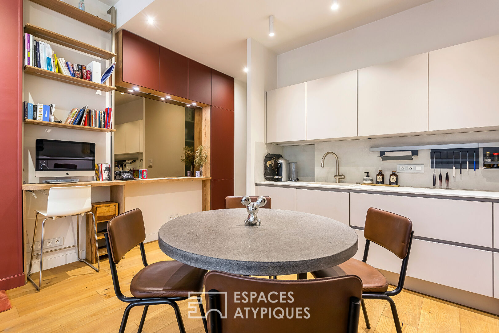 Renovated top floor apartment