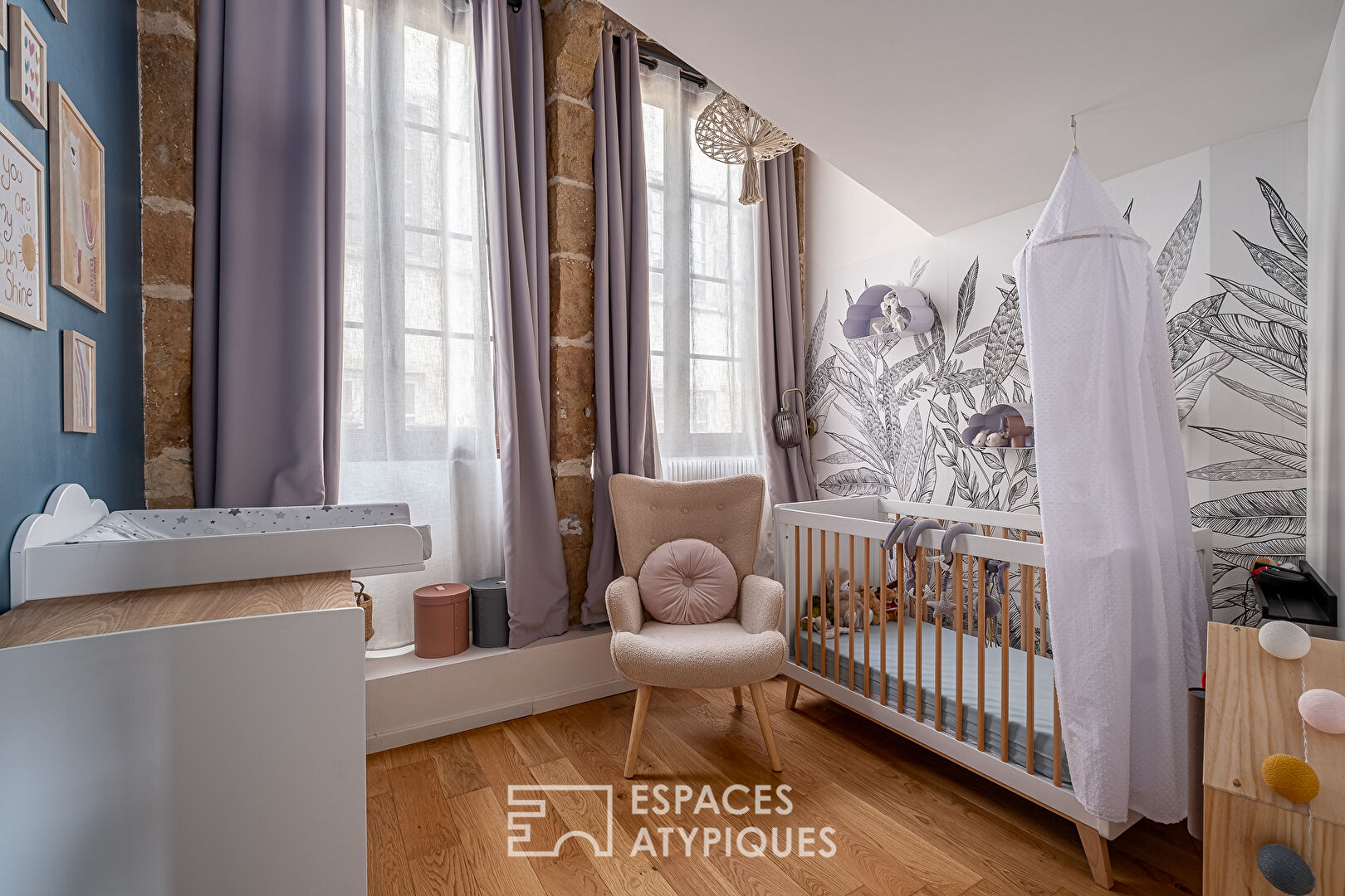 Appartement de caractère traversant Montée du Gourguillon