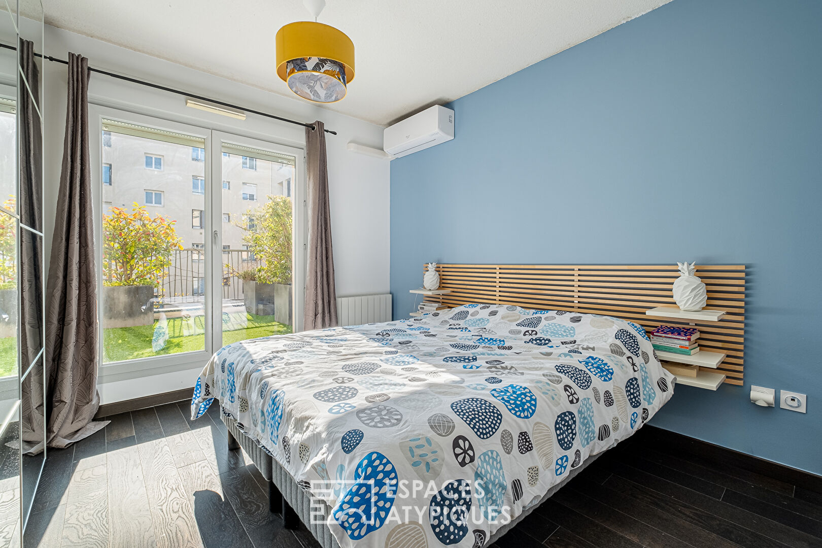 Contemporary apartment with terrace in Monplaisir