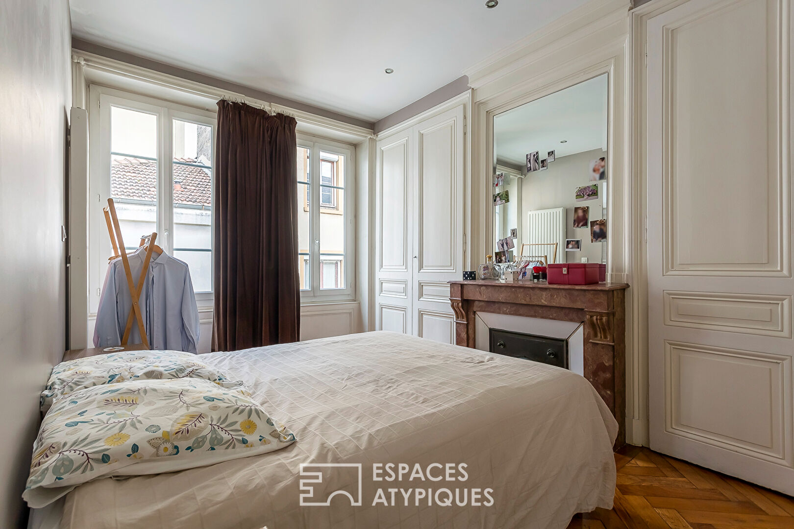 Renovated old apartment in the Préfecture district