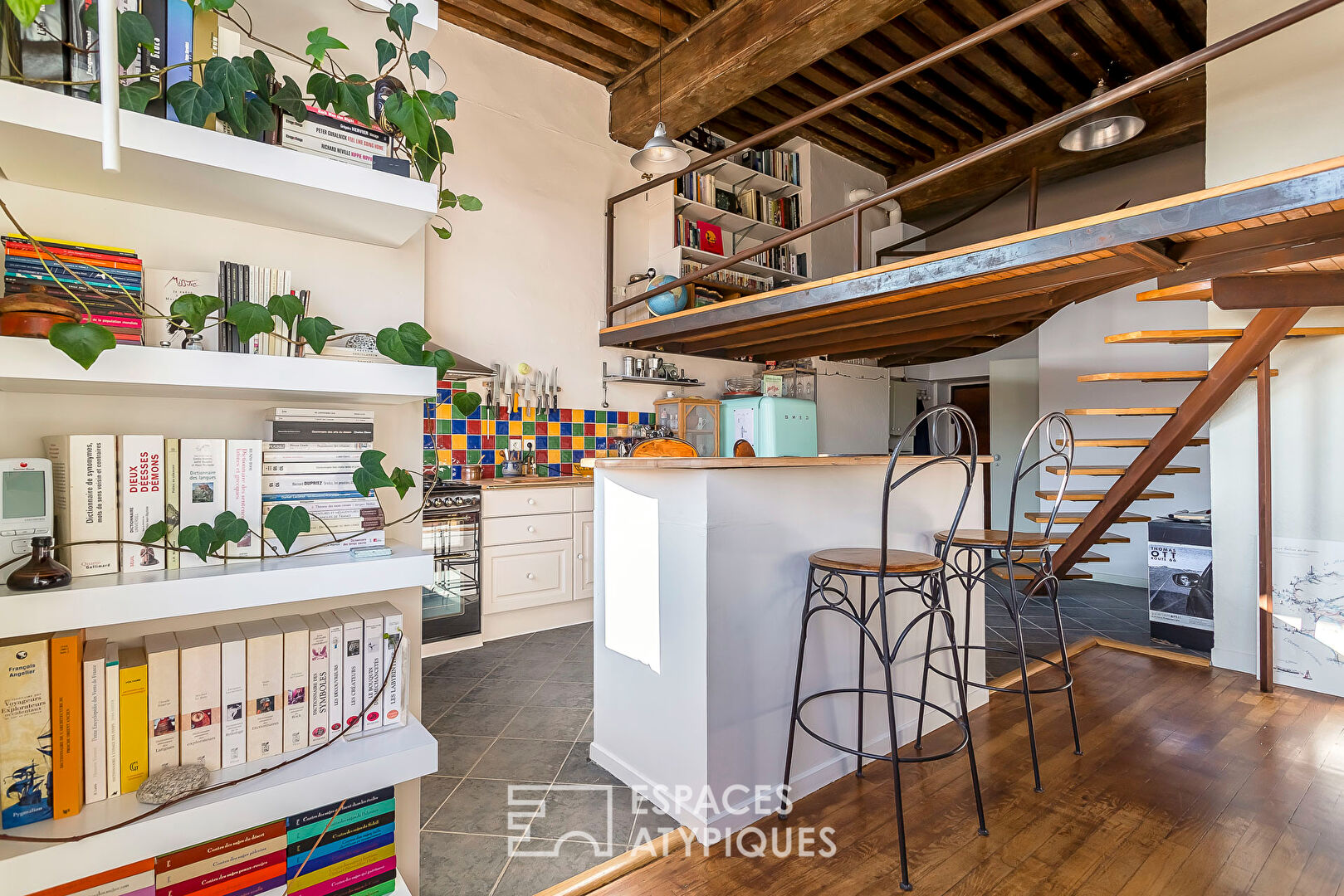 Top floor apartment with view