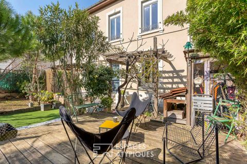 Renovated bourgeois house