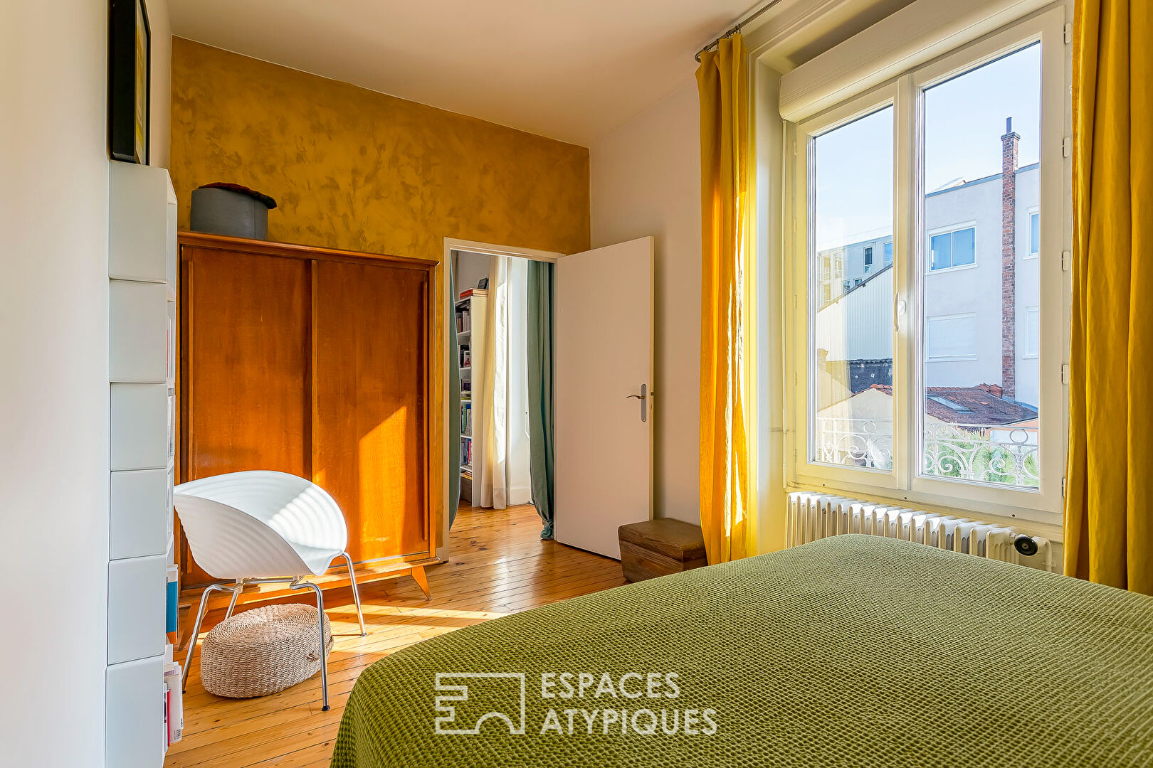 Renovated bourgeois house