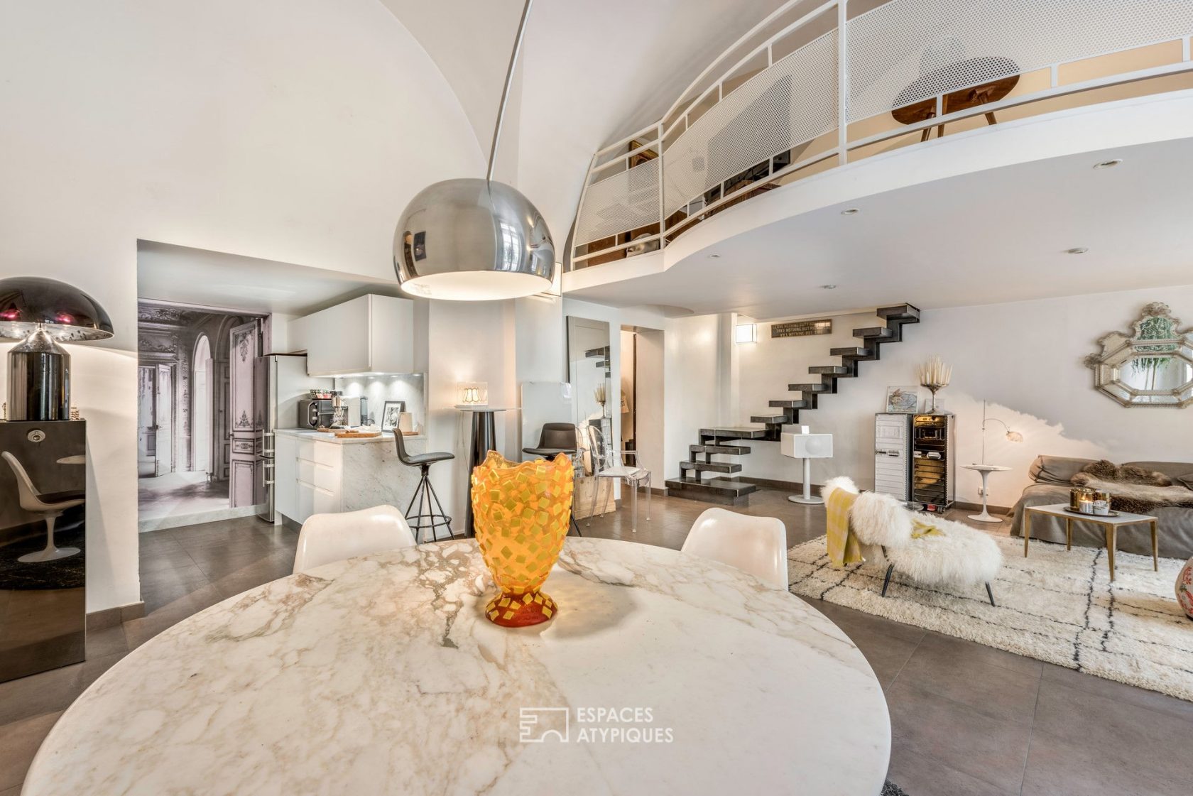 Loft dans un ancien hôpital du XIIIème siècle
