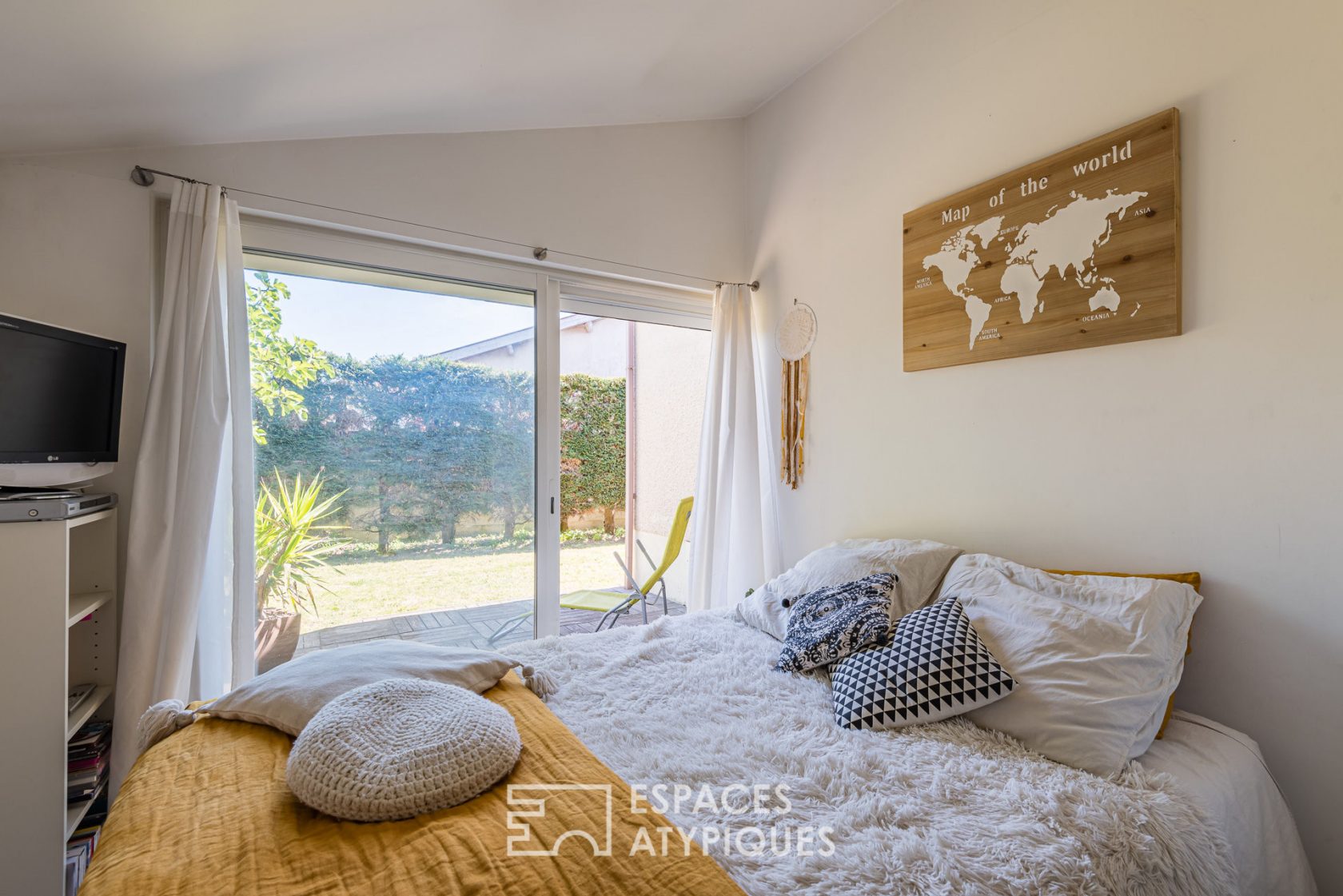 Renovated family house with garden