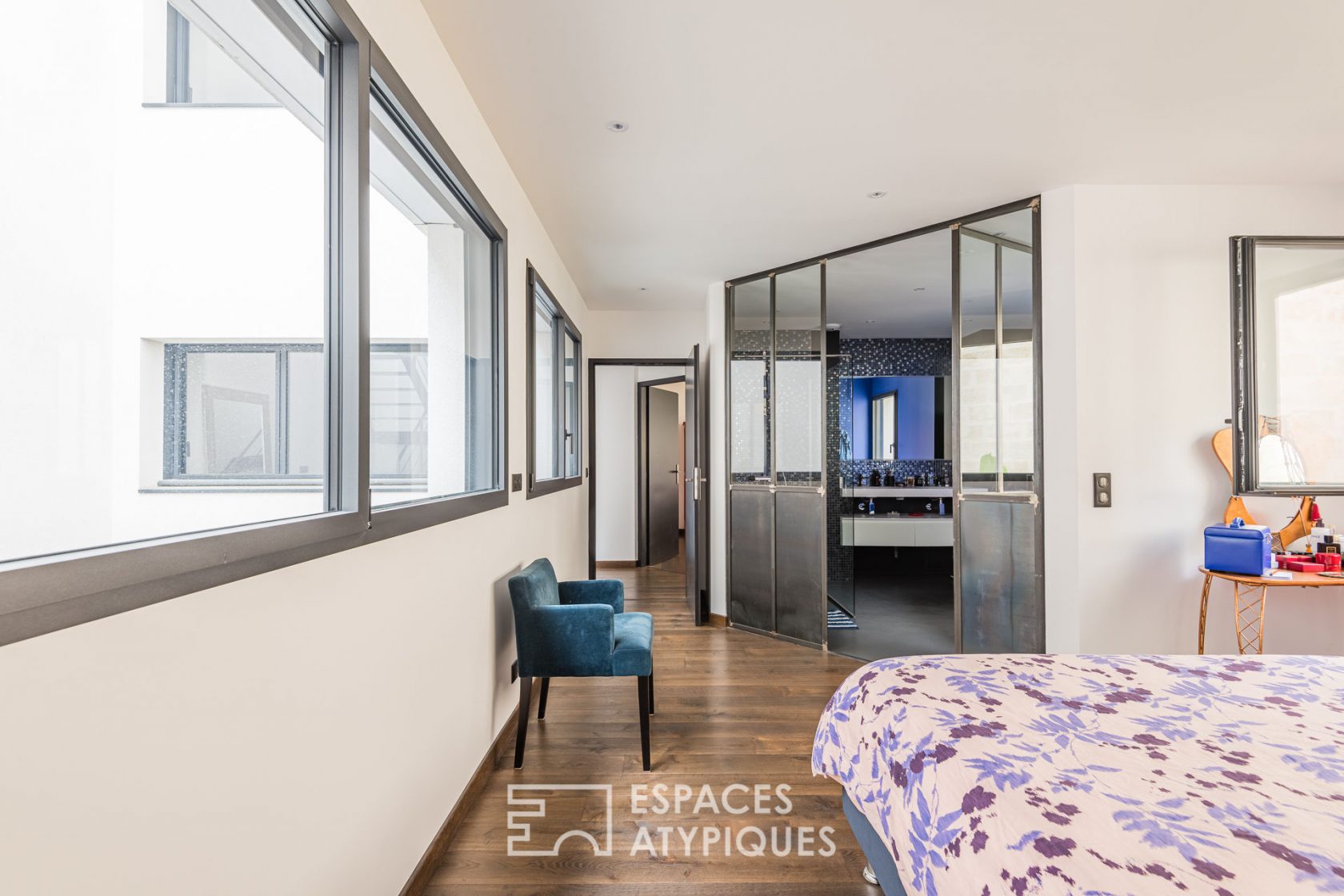 The contemporary triplex with garden in Chartrons
