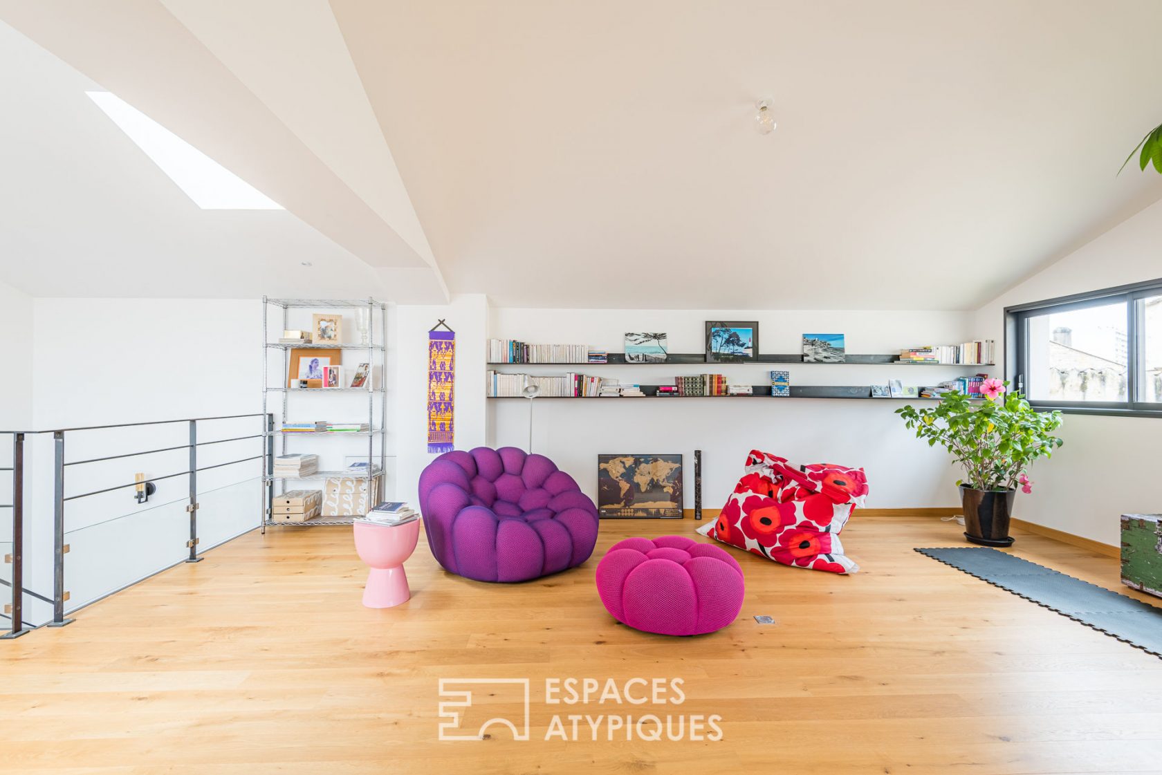 The contemporary triplex with garden in Chartrons