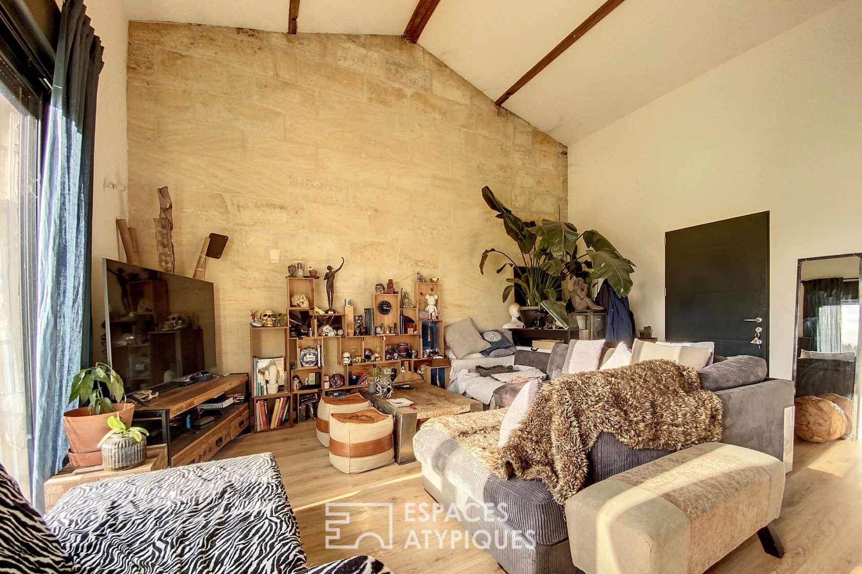 Stone house renovated loft style with garden