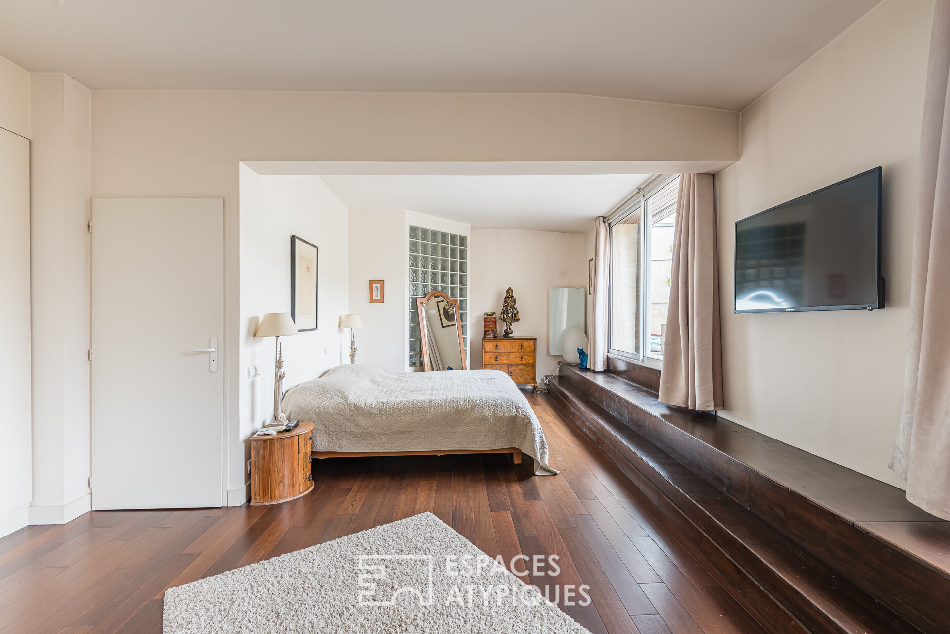 Loft with terrace at Palais Gallien