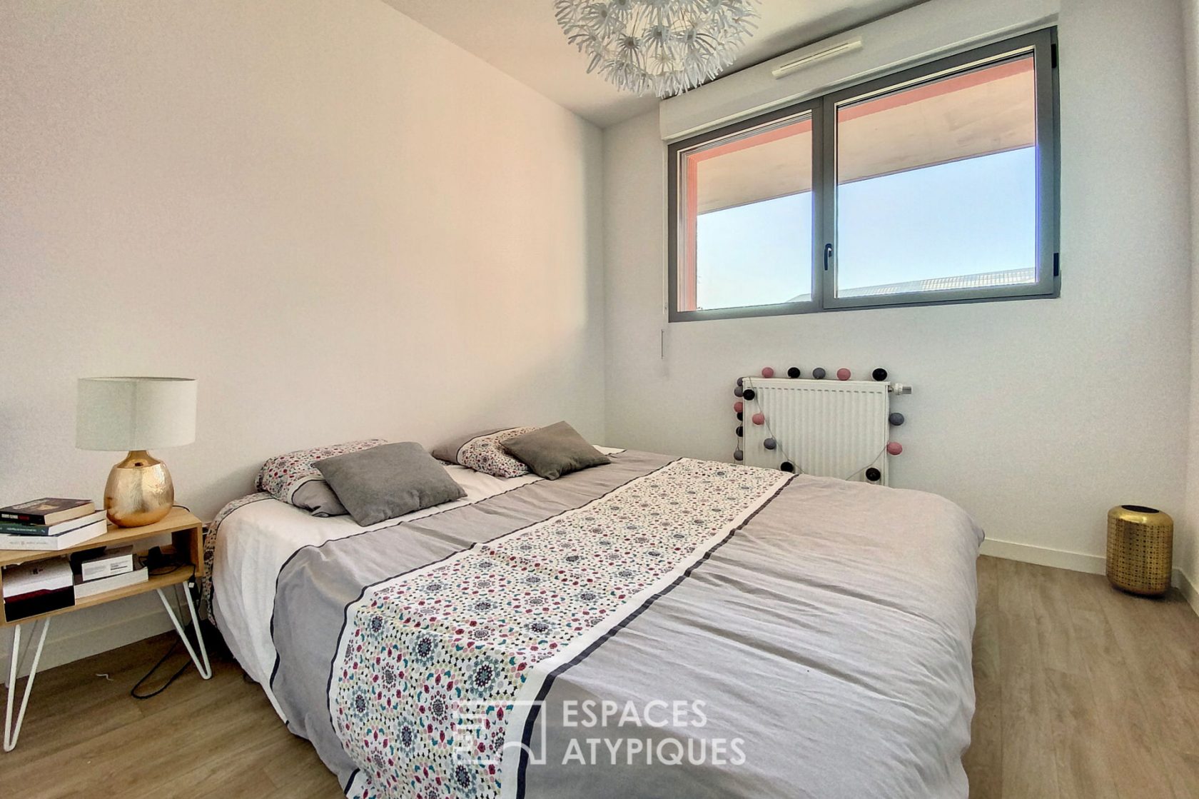 Duplex inversé au dernier étage avec terrasse suspendue
