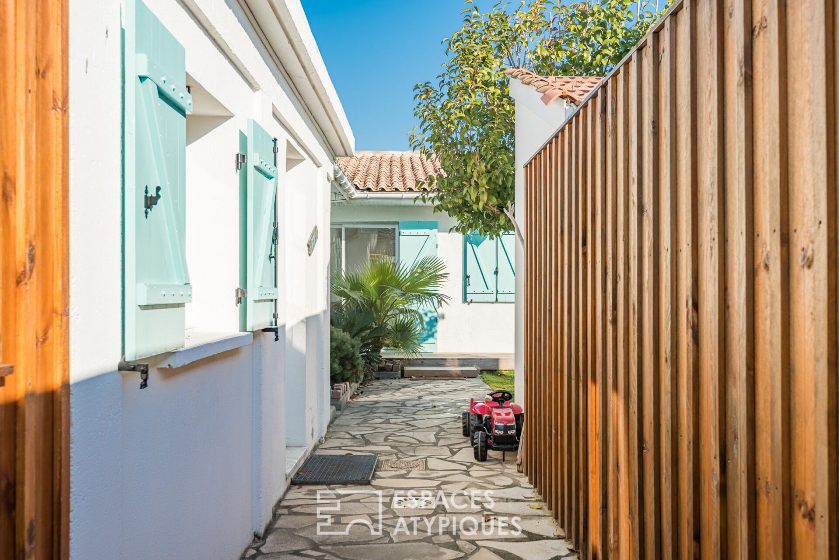 Maison aux allures de vacances à Cenon