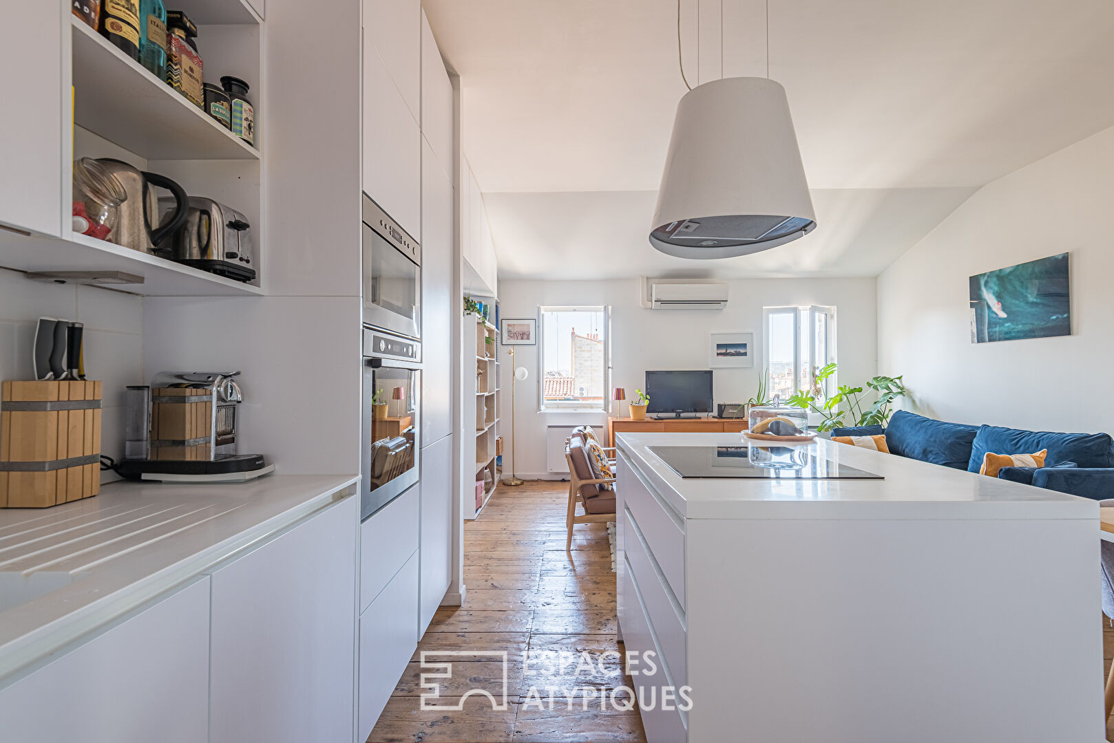 Our favorite apartment on rue Notre Dame