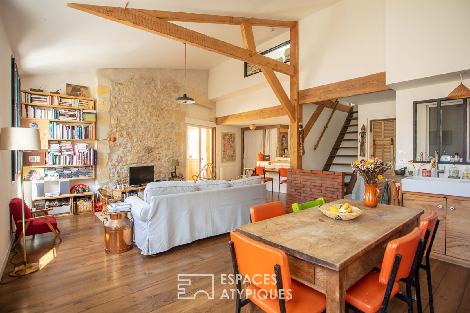 The pretty house with garage and exteriors in the heart of the Old Town