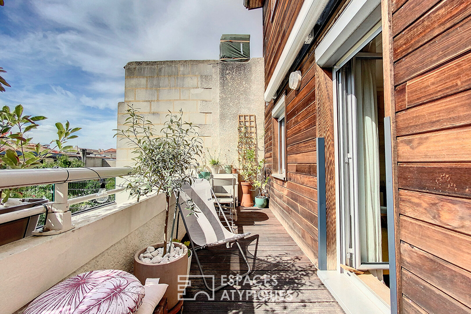 The little cocoon with terrace
