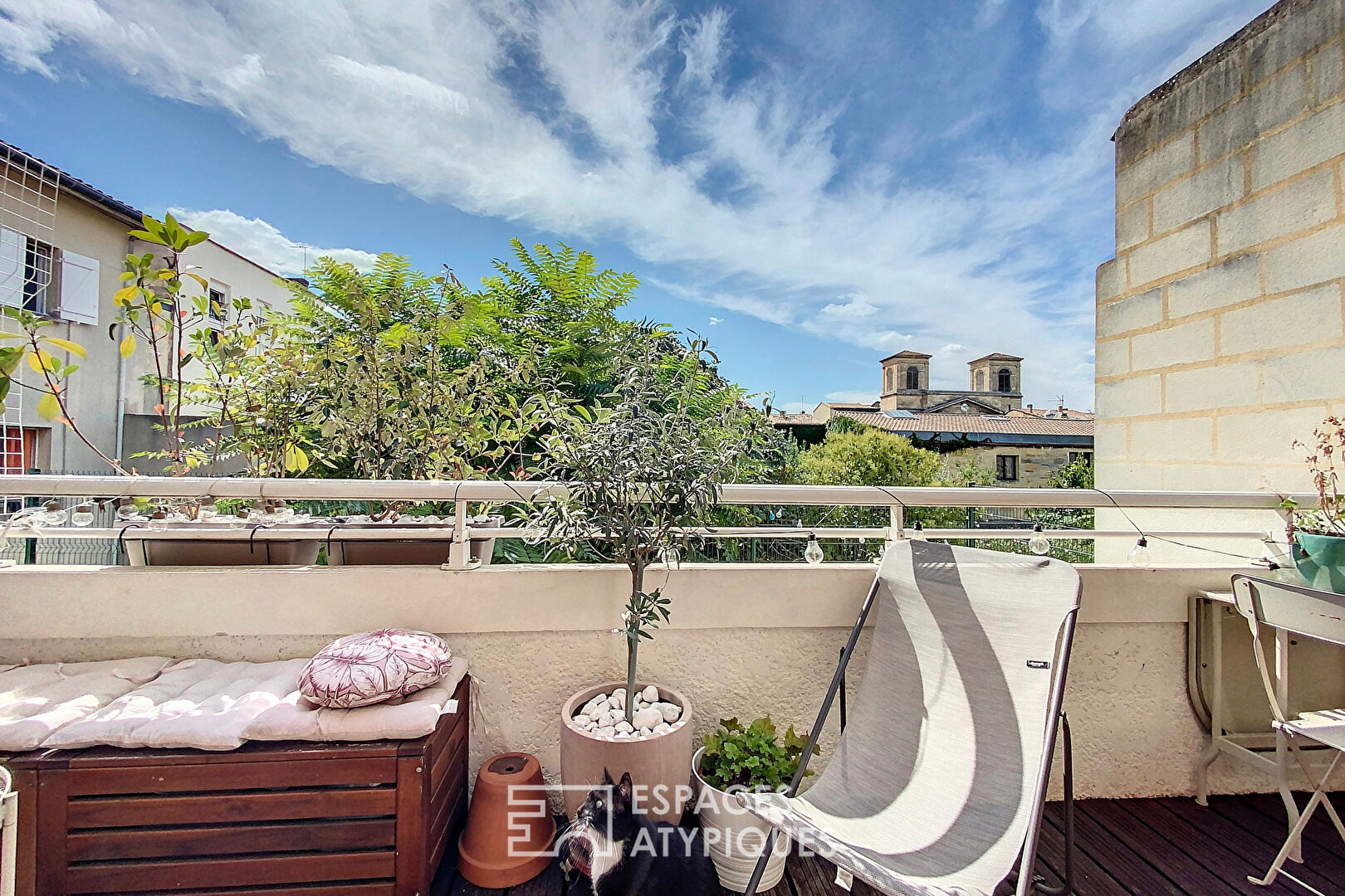 The little cocoon with terrace