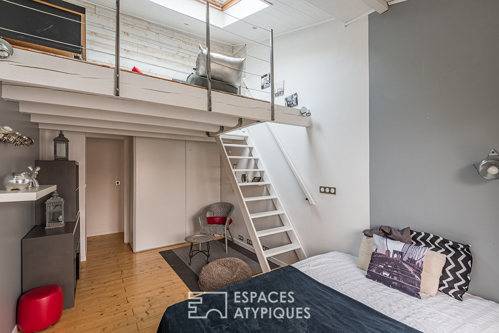 The charming house with garden of Talence