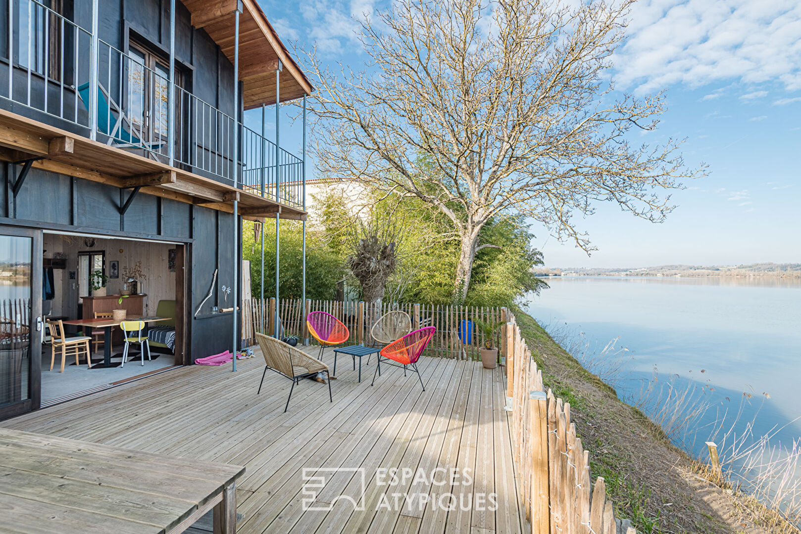 Maison neuve en bois avec vue imprenable