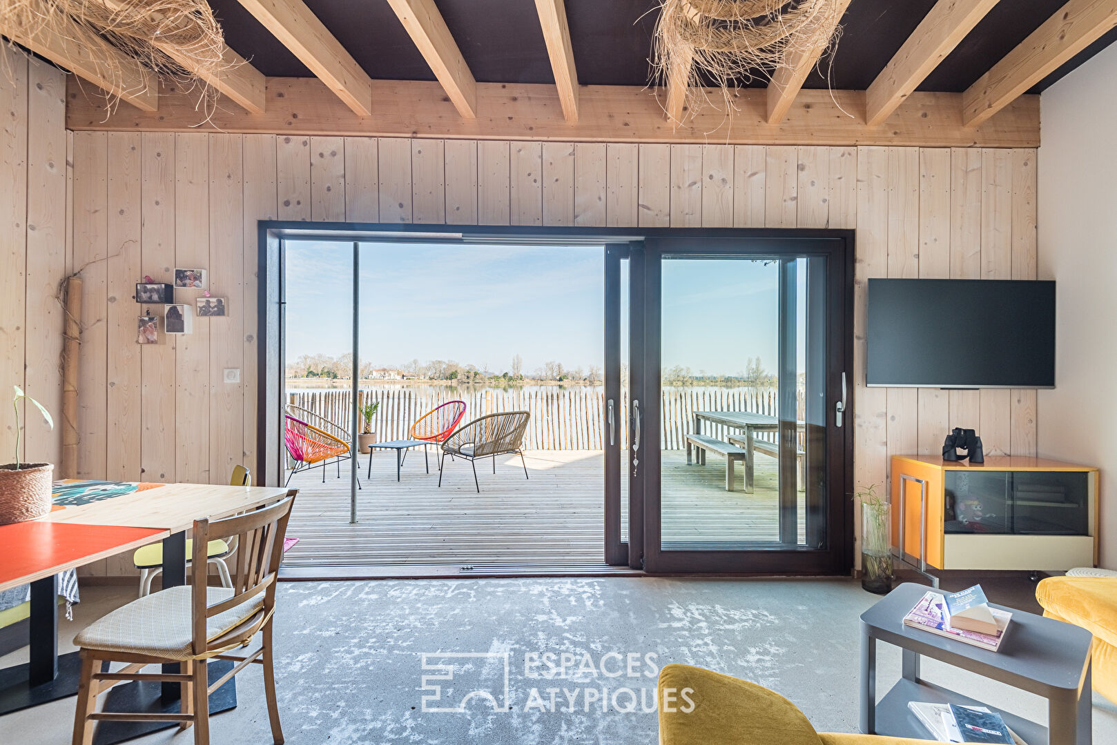 Maison neuve en bois avec vue imprenable