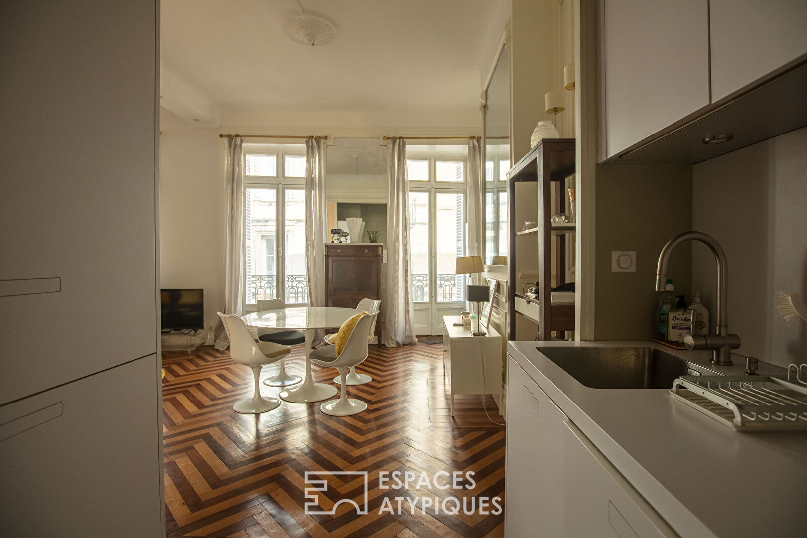 Appartement de charme aux prestations conservées