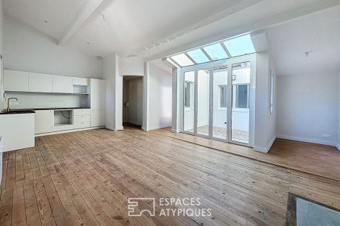Apartment with patio in Fondaudège