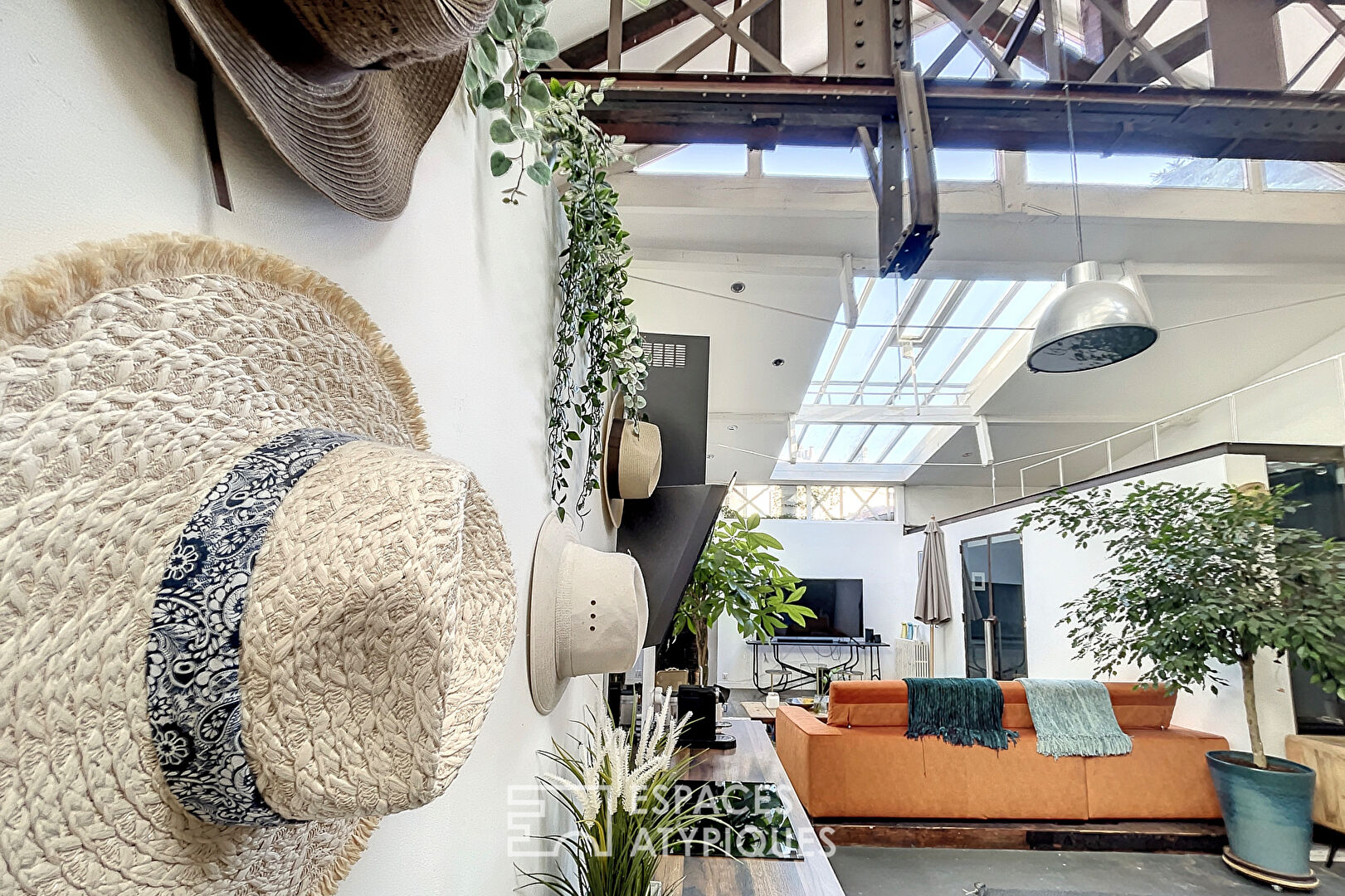 Artist’s studio transformed into a furnished Loft