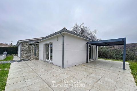 Maison contemporaine avec jardin à St Médard d’Eyrans