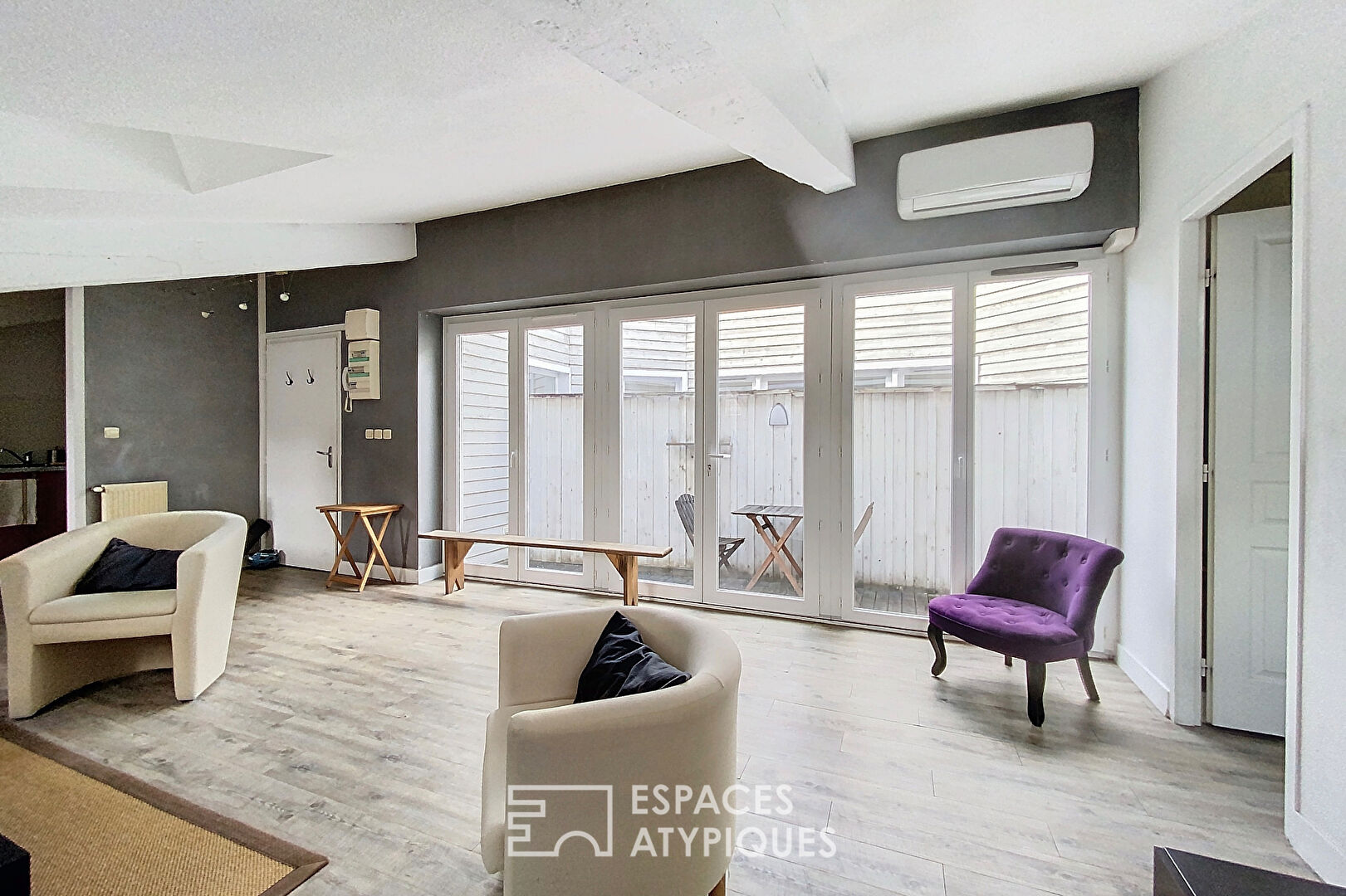 Apartment with elevator and terrace in the Golden Triangle