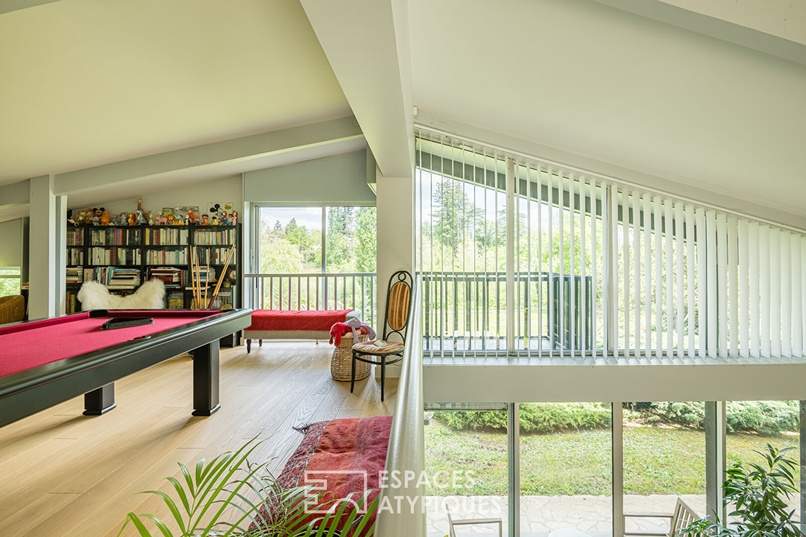 Maison d’architecte avec vue dégagée à Villandraut