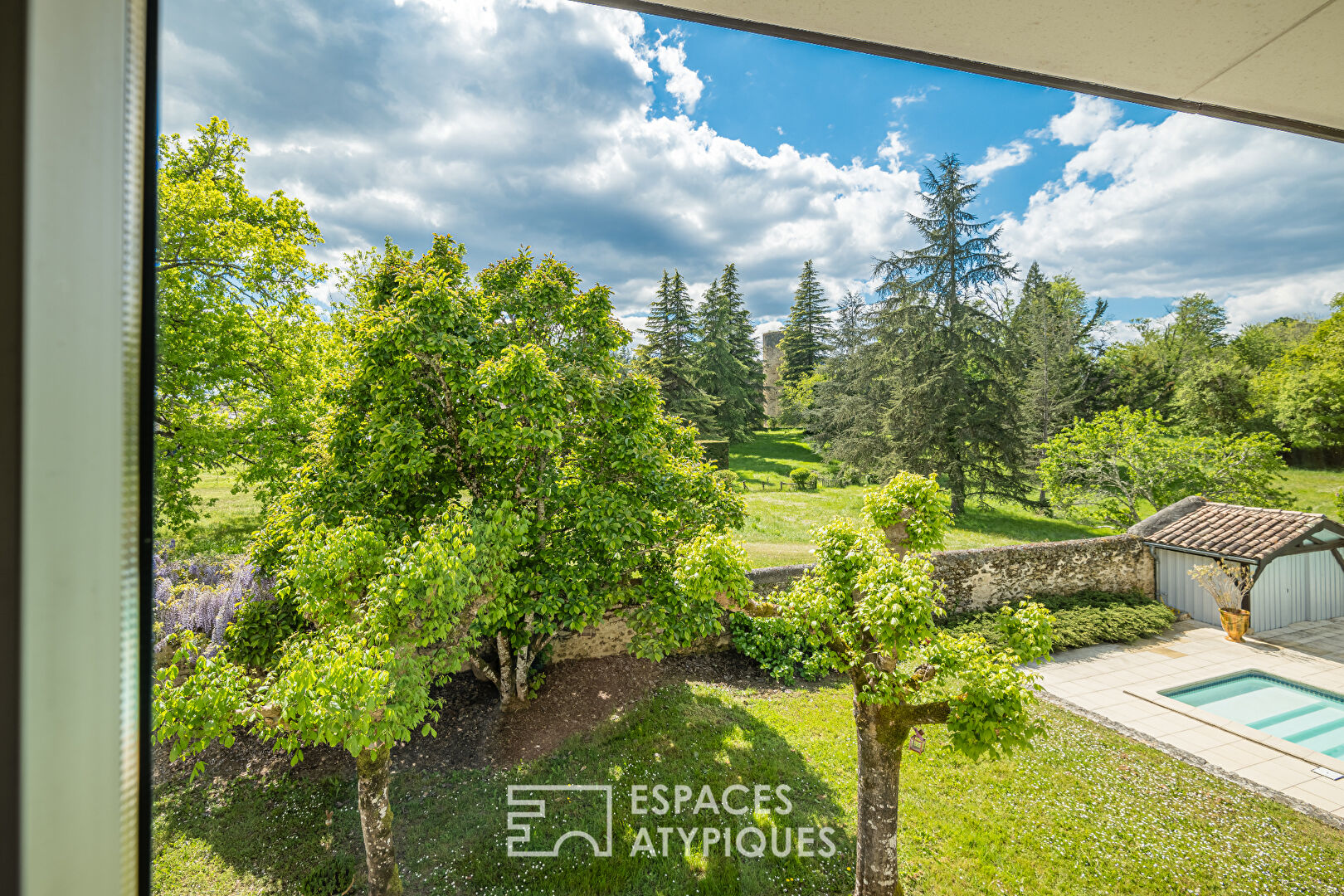 Maison d’architecte avec vue dégagée à Villandraut