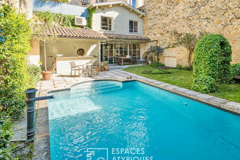 Maison bourgeoise avec jardin et piscine au coeur de Bordeaux