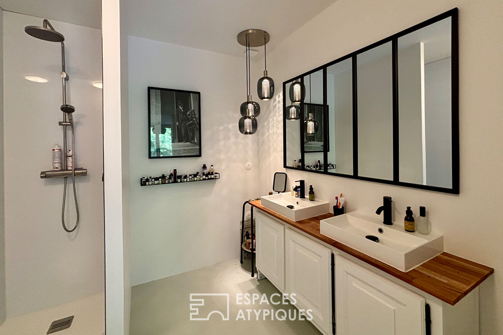 Harmonie Architecturale et Naturelle à Soulac-sur-Mer