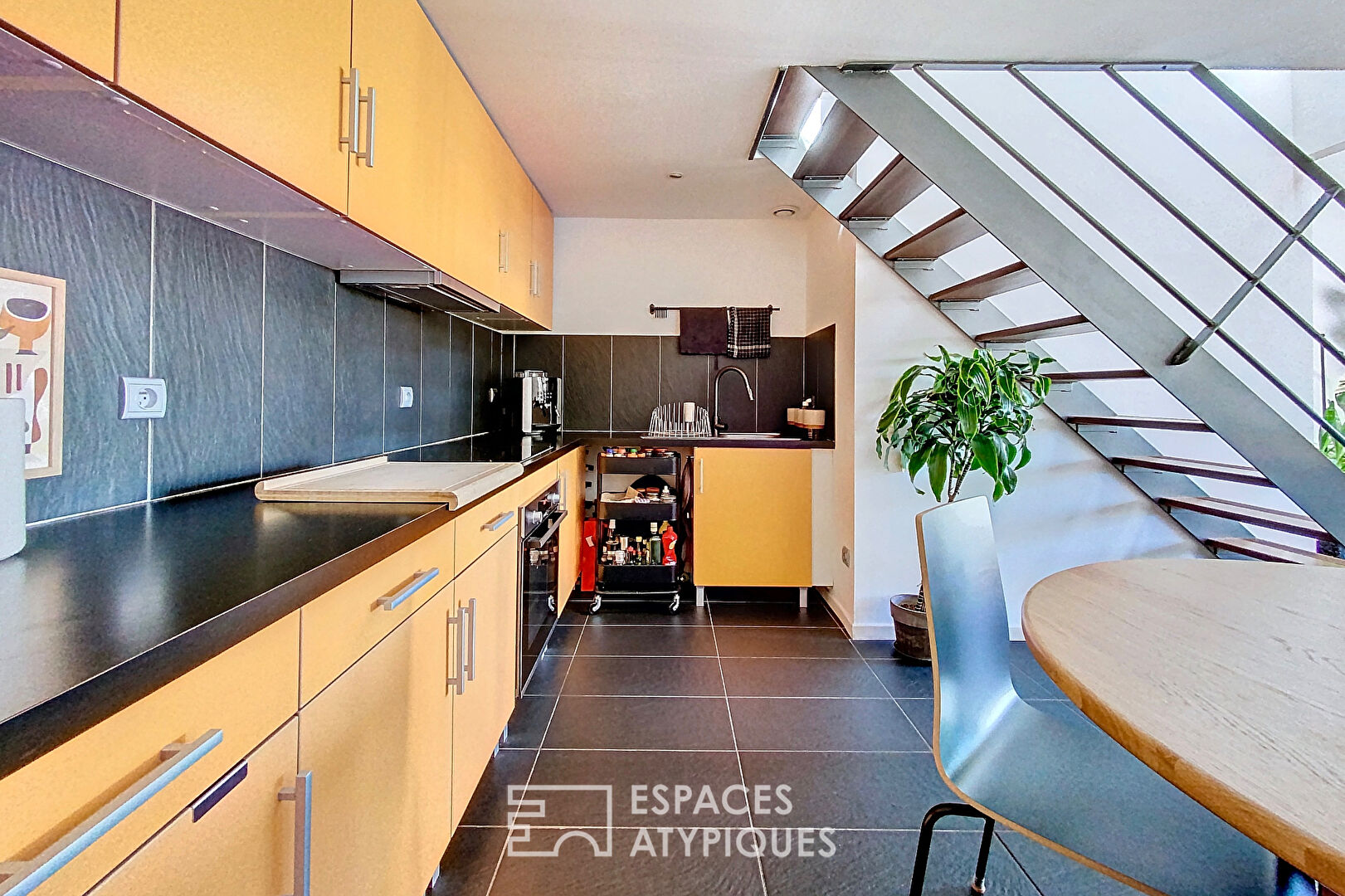 Triplex loft with terrace in Bègles