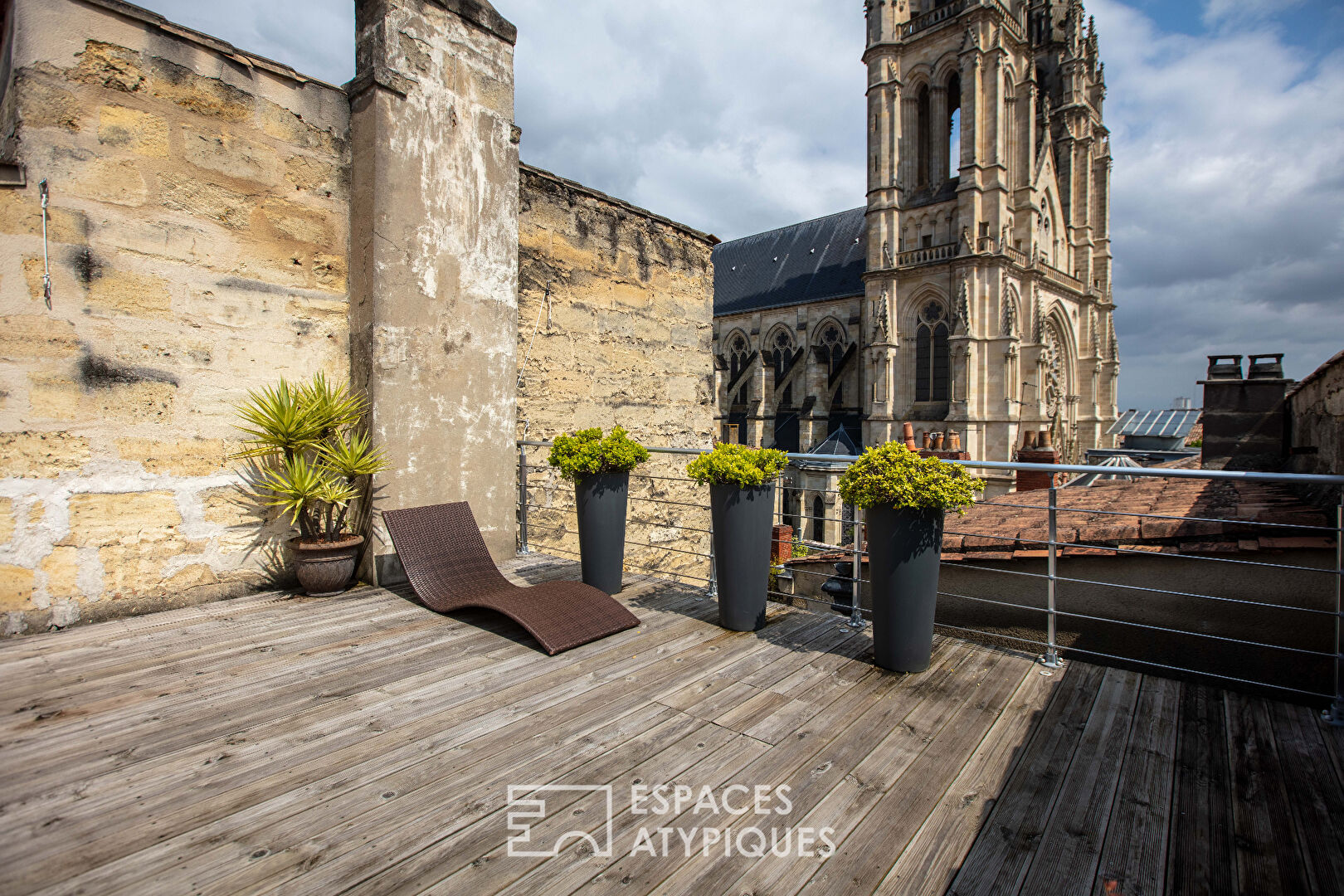 Appartement avec double terrasse rue Notre Dame